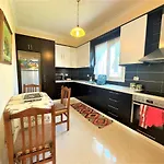 Апартаменты Iremia Spacious For Family Holidays