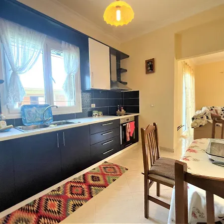 Iremia Spacious For Family Holidays * Vlorë