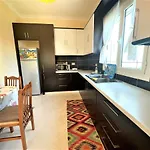 Appartamento Iremia Spacious For Family Holidays Vlorë