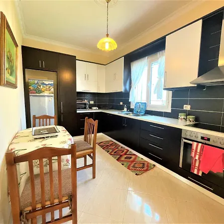 شقة Iremia Family Holidays