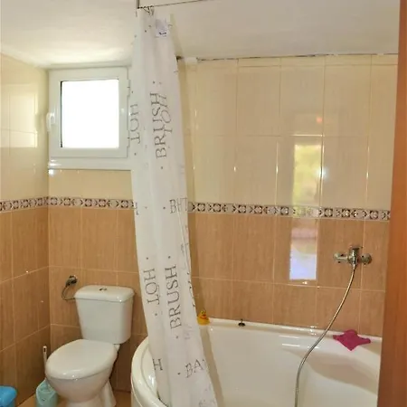 Apartment Iremia Spacious For Family Holidays Vlorë