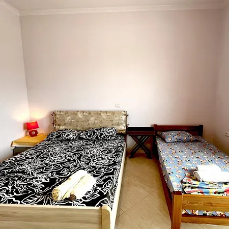 Iremia Family Holidays شقة