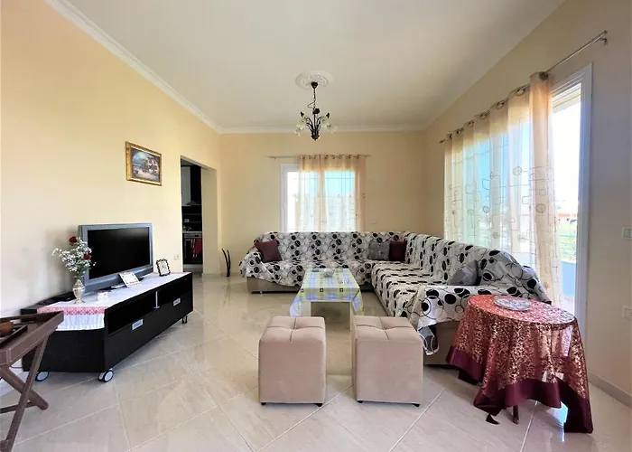 Iremia Family Holidays Apartment Vlorë