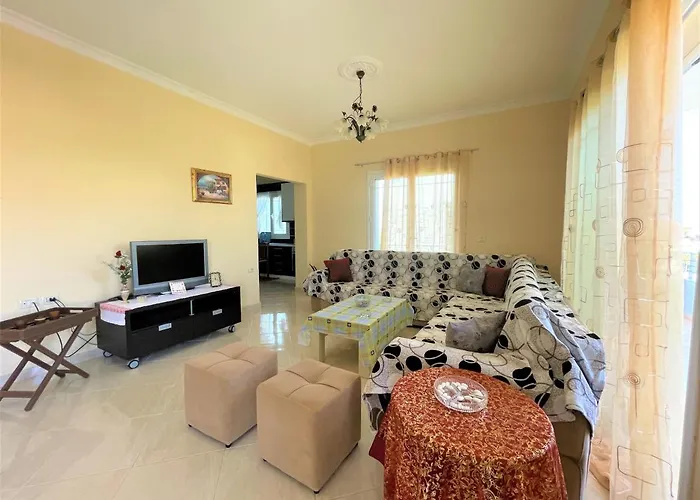 Villa Iremia Spacious Apartment For Family Holidays Apartman Vlora
