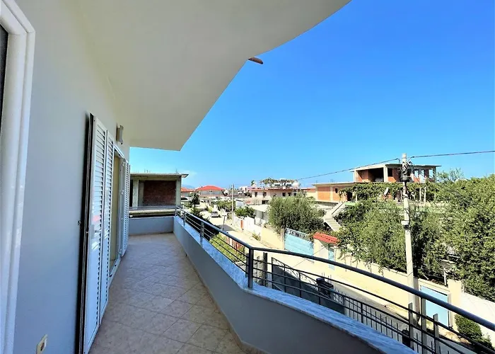 Apartman Villa Iremia Spacious Apartment For Family Holidays Vlora